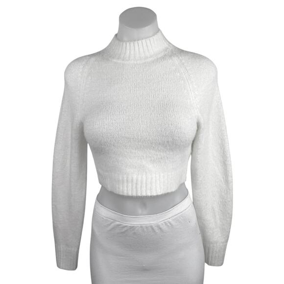 Urban Outfitters Women's White Knit Long Sleeve Mock Neck Crop Sweater Top Sz XS - Picture 1 of 4
